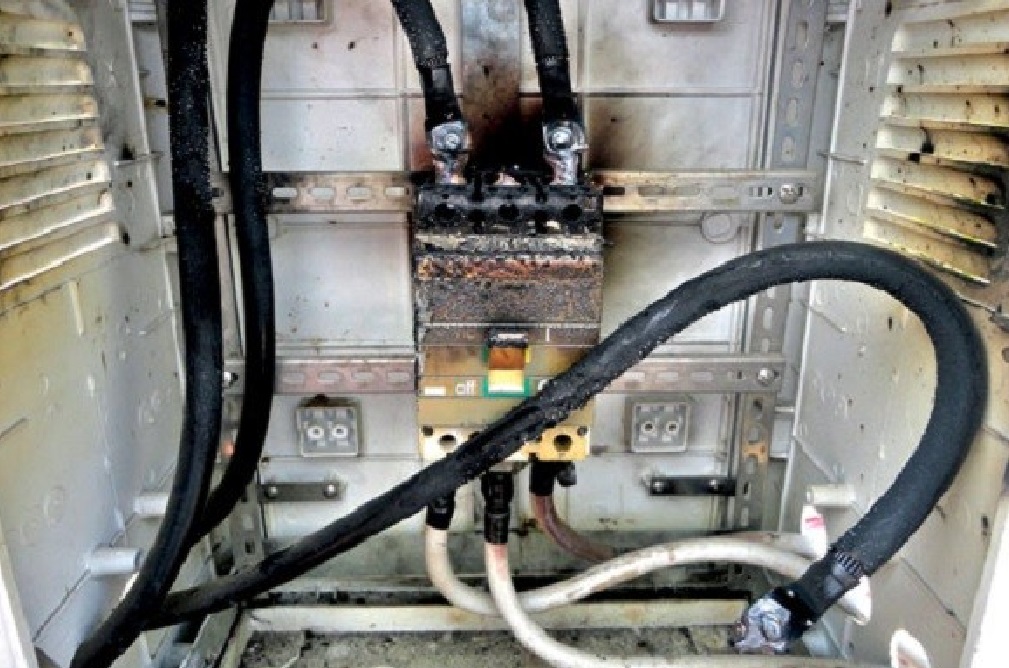 sự cố điện do tia hồ quang điện